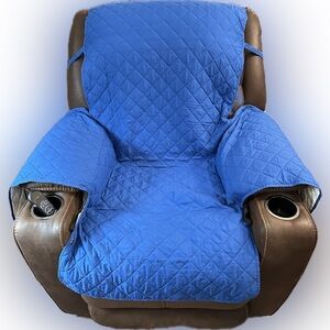 PureFit Reversible Large Quilted Recliner Cover, Water resistant, blue/ivory